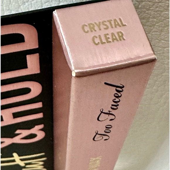 Fluff and Hold Laminating Brow Wax by Too Faced in clear color - Picture 3 of 4